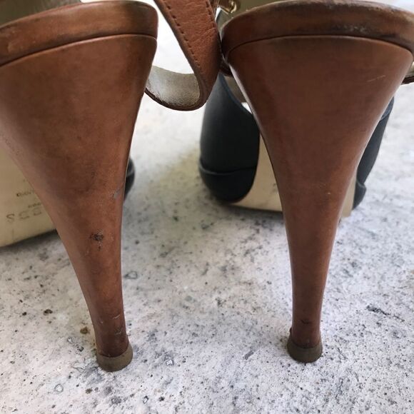 Hobbs   - Picture 3 of 3